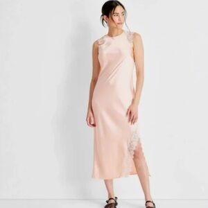 Elegant Pink Lace Midi Dress